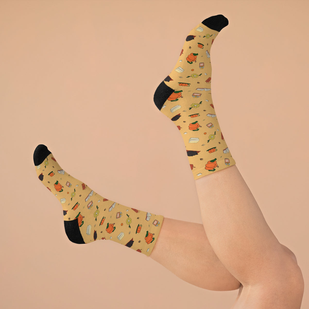 Cozy Reads Crew Socks