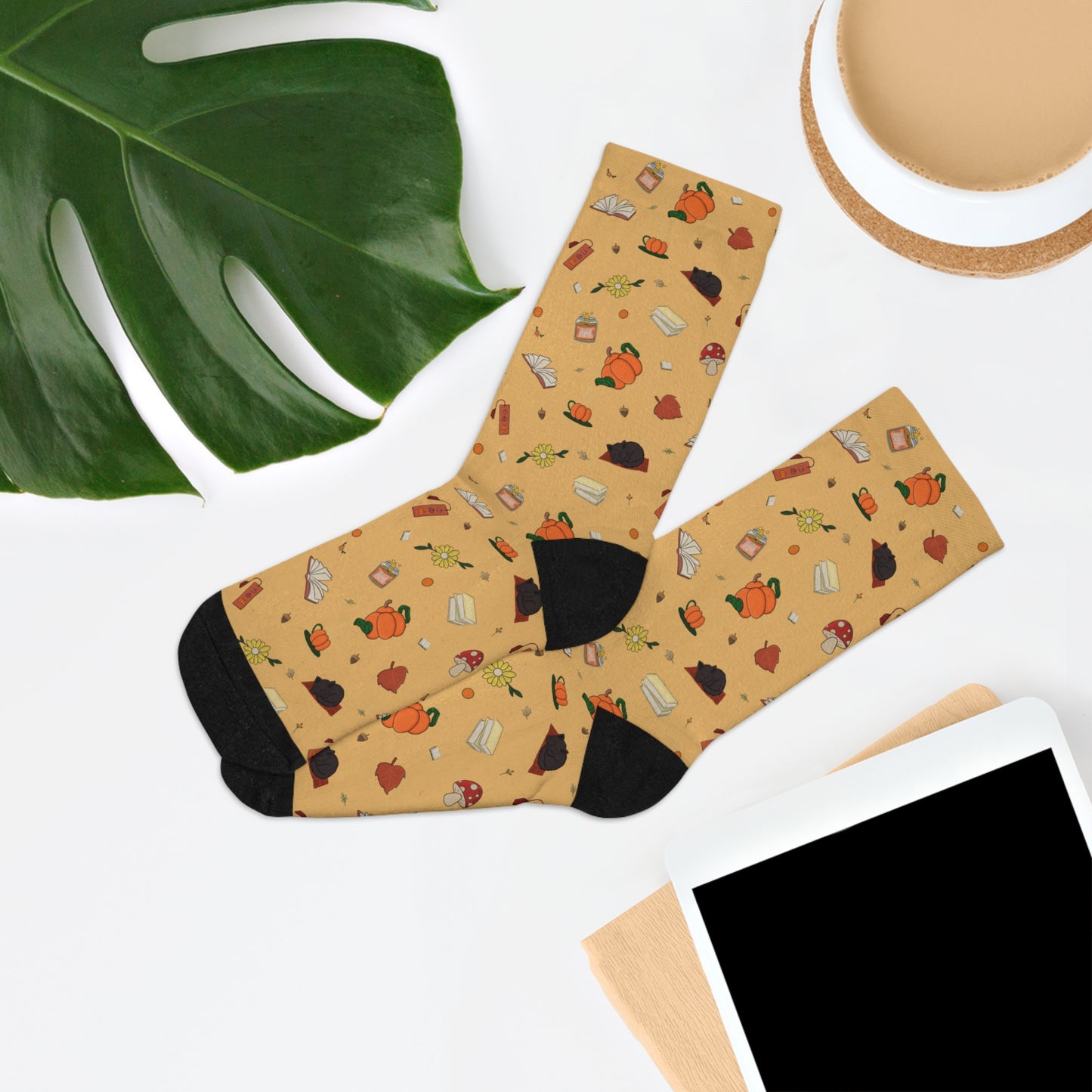 Cozy Reads Crew Socks