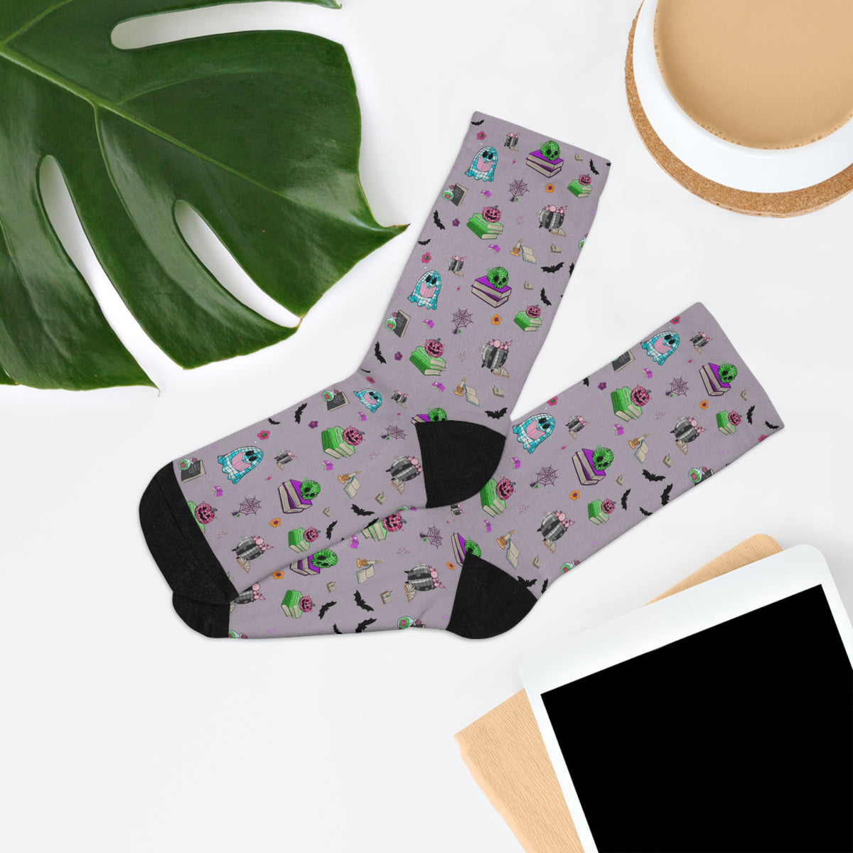 Hallowread Crew Socks